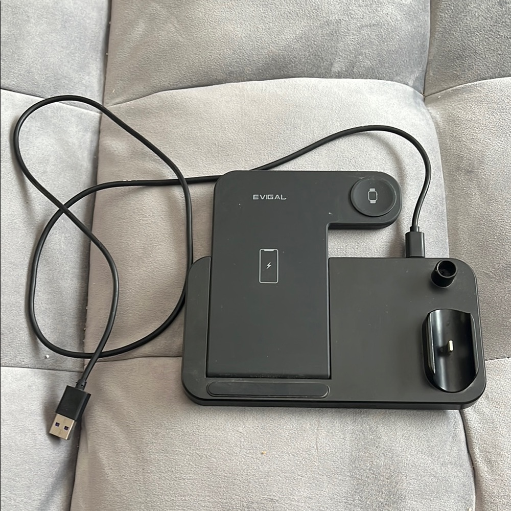EVGAL Black Charging Station: Phone/Watch